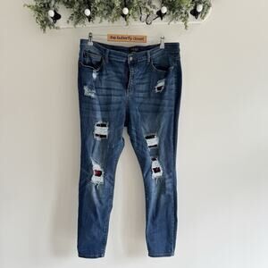 Judy Blue Skinny Fit Buffalo Plaid Check Patch Distressed Jeans 2X